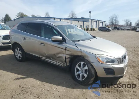 2011 Volvo Xc60 3.2 z USA, uszkodzony, nr VIN YV4940DZ9B2148141